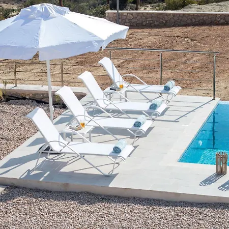Villa I *